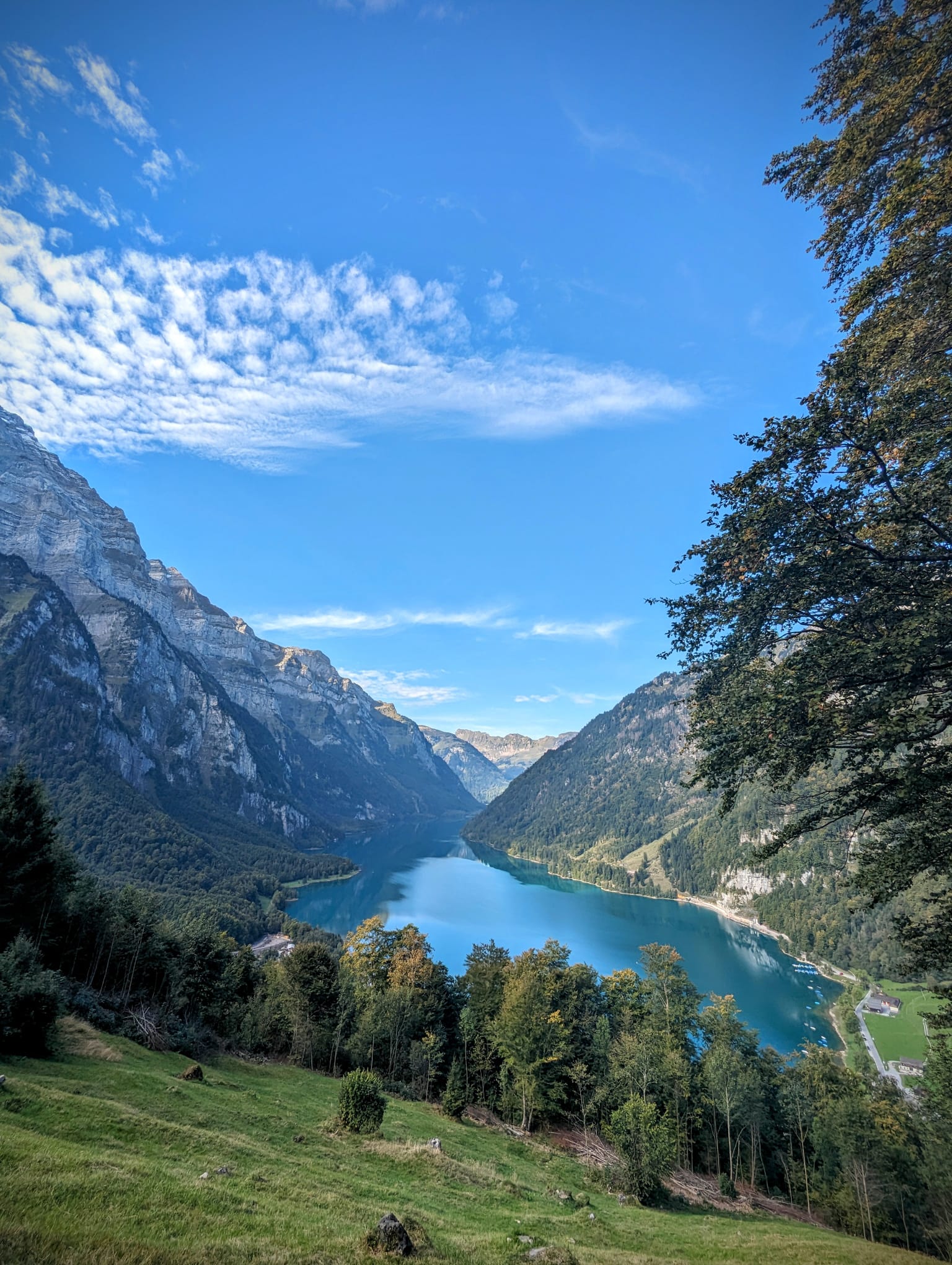 The view over Klöntalersee from Schwammhöhe